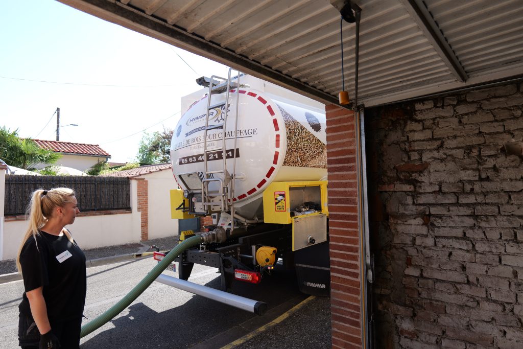 Granulés de bois certifiés ENplus A1 livrés par Hympyr Énergies en Occitanie